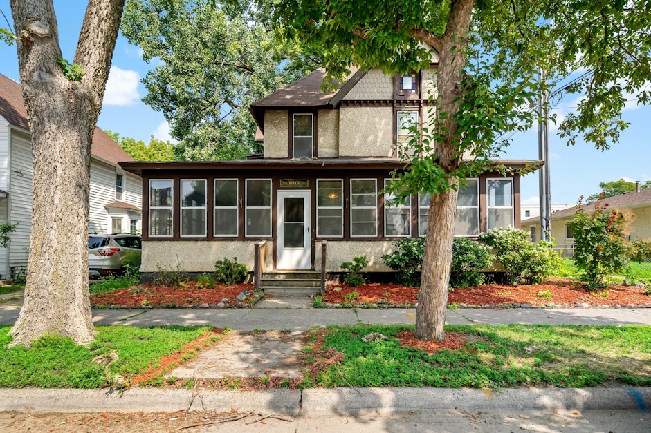 1015 24th Avenue Northeast, Minneapolis, MN 55418, Presented by Cheryl